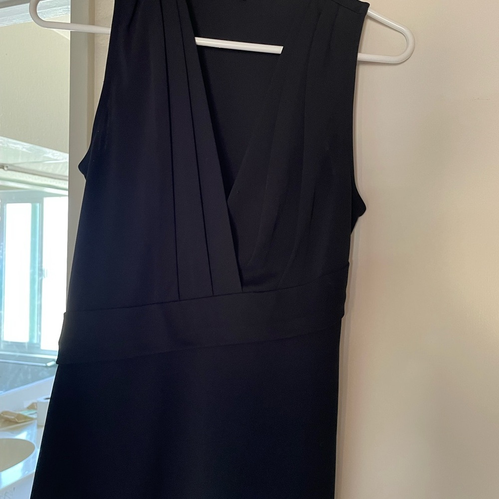 Banana Republic Elegant Black Sleeveless Blouse pleating
